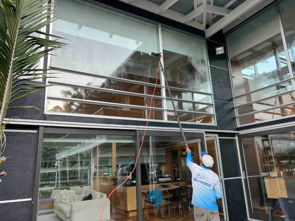 WINDOW CLEANING