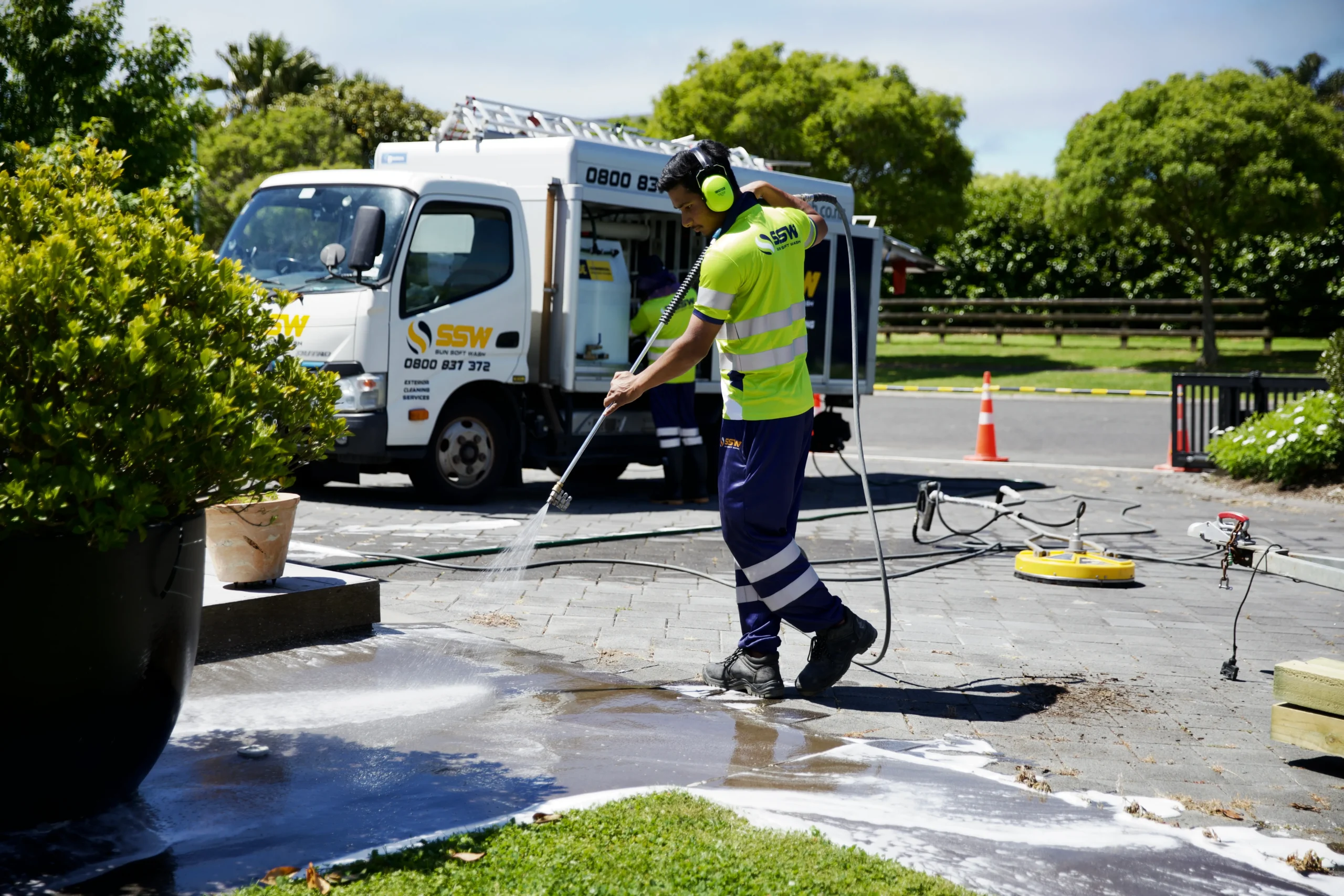 Water Blasting Services in Hamilton - Sun softwash